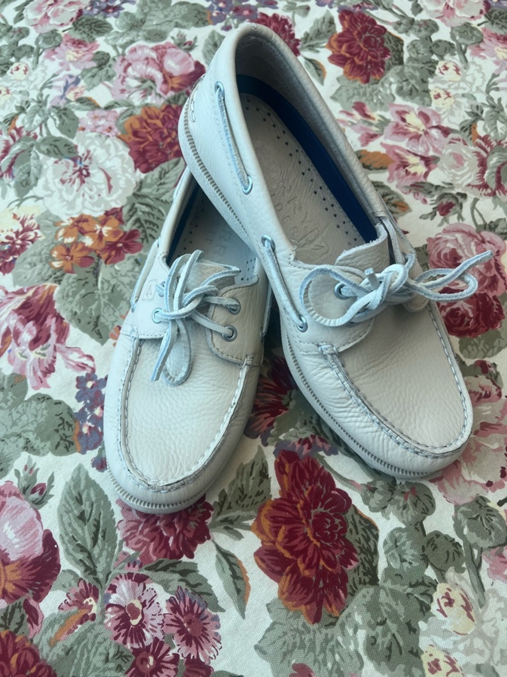 Authentic Original™ 2-Eye Boat Shoe
Sperry White Leather Boat Shoes Tie Laces